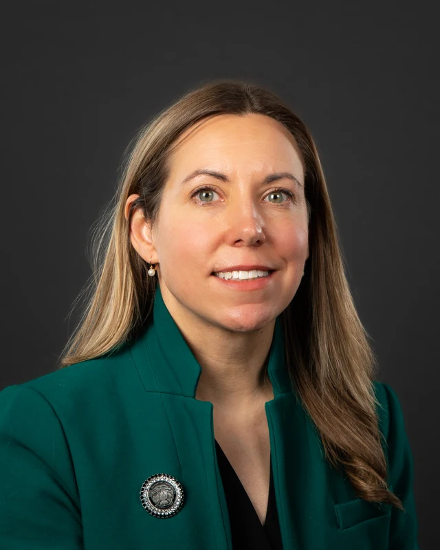 Sarah Trone-Garriott main profile photograph